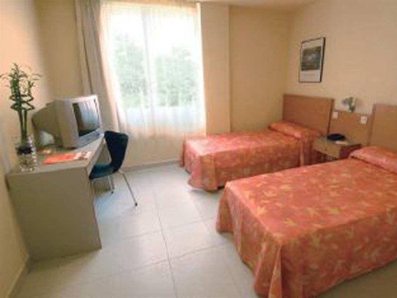 Hostal Lami Esplugues de Llobregat Exterior foto